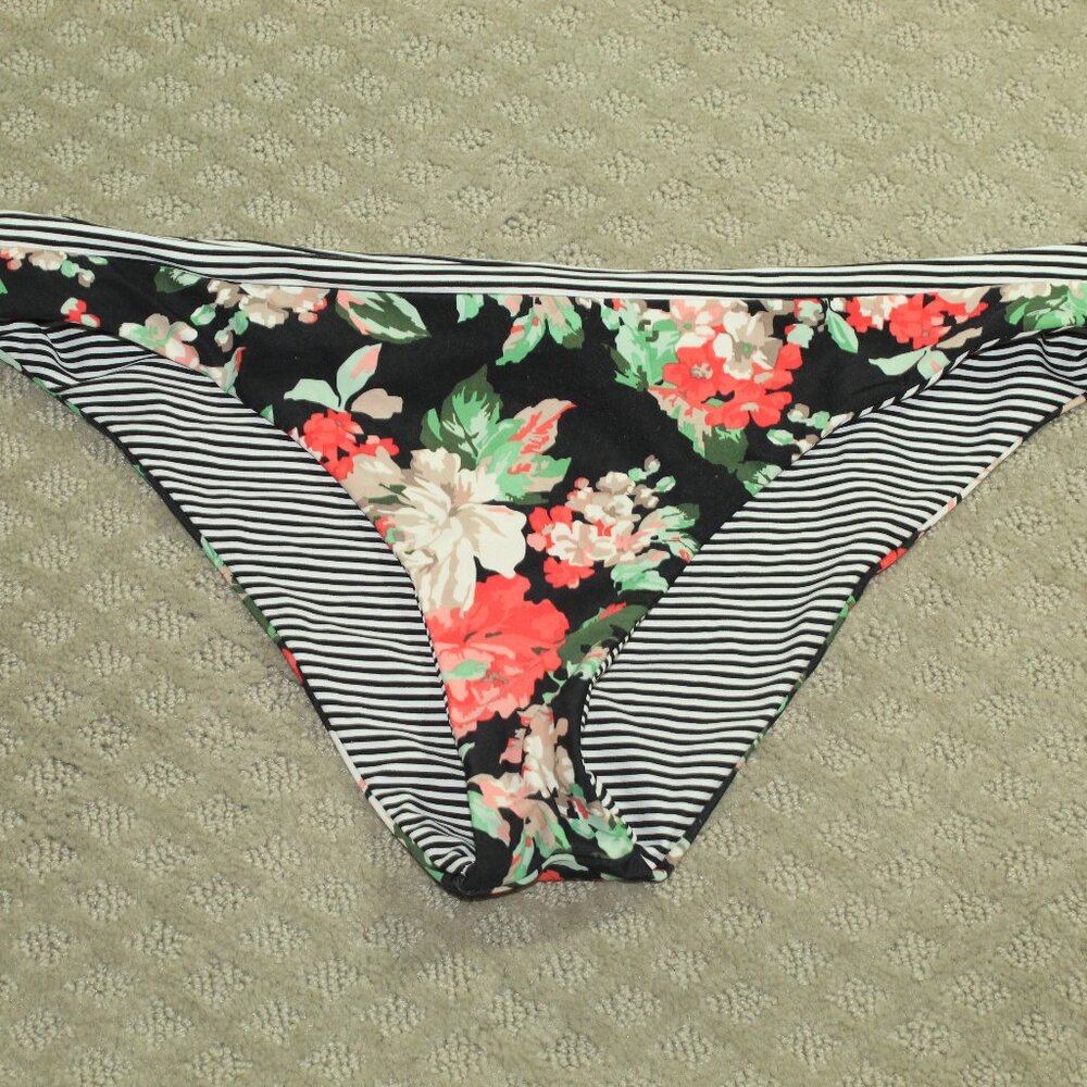 Cupshe Women's XL Two-in-One Reversible Black, White and Floral Bikini Bottom